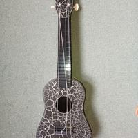 Ukulele Fluorescente Tiger