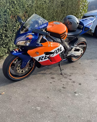 Cbr 1000rr 2005 sc57