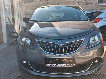 Lancia Ypsilon 1.0 HYBRID 70 C.V. NAVIGATORE PIUY 
