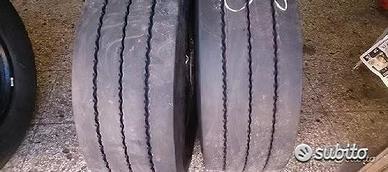Coppia di pneumatici usati 385 55 22.5 continental
