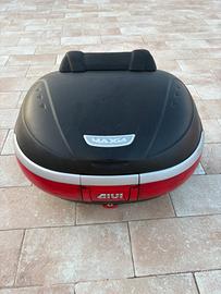 Baule posteriore moto (Givi Maxia)