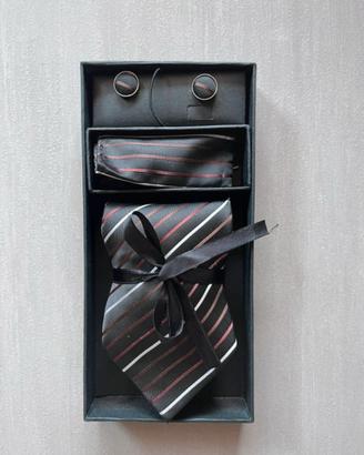 set cravatta + gemelli + fazzoletto da tasca