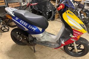 Scooter HONDA X8R