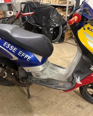 Scooter HONDA X8R