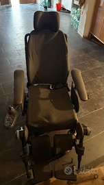 Carrozzina disabili elettrica invacare b400