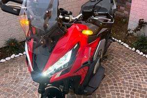 HONDA X-ADV 750 special edition zero sinistri