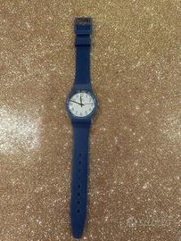 Orologio unisex in plastica blu con batteria nuova