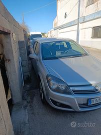 Opel Astra H