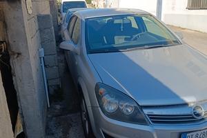 Opel Astra H