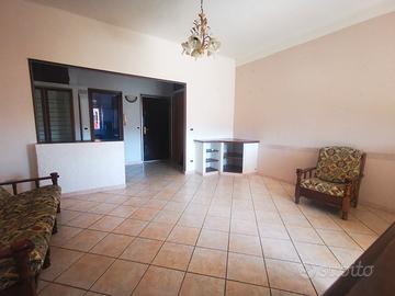 Imperia P.M. appartamento con garage