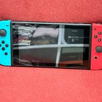 Nintendo Switch + 4 Giochi inclusi. Pari al nuovo.