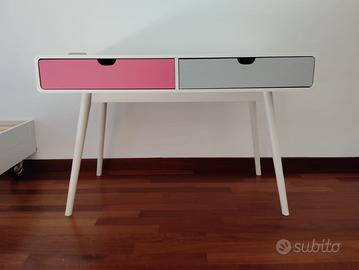 scrivania ragazza maisons du monde