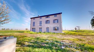 Casa indipendente a San Felice sul Panaro 5 locali