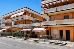 3 LOCALI A ALBA ADRIATICA