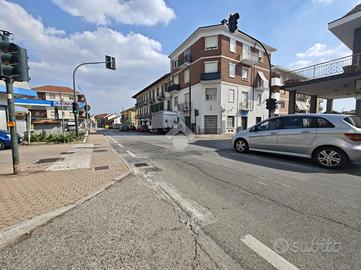 NEGOZIO A TROFARELLO