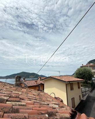 DUE LOCALI SENZA SPESE