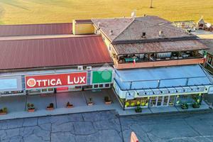 NEGOZIO A MANERBA DEL GARDA