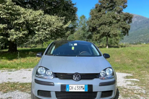 Volkswagen Golf 5 benzina/ GPL