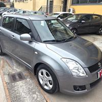Suzuki Swift 1.3 5p. GLX BEN TENUTA NAVIGATORE GAR