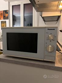 Microonde Panasonic NN-K101WM Grill 20L