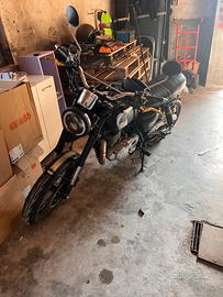 Moto custom