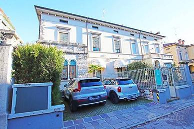 Immobile di 210 m² con 5 locali a Bergamo