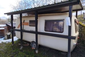 Roulotte + pre-ingresso ( CN )