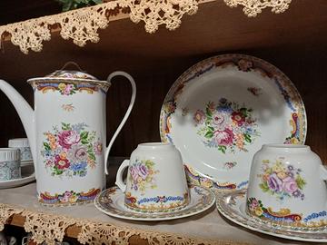 Set vintage tazze e teiera