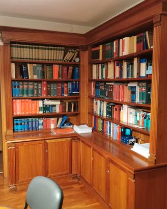 libreria artigianale in legno di ciliegio