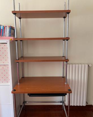 Scrivania libreria e postazione pc