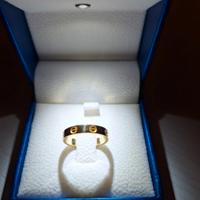 anello oro 18 carati modello Love 