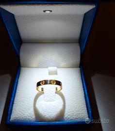 anello oro 18 carati modello Love 