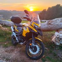 Benelli trk 500x  2022