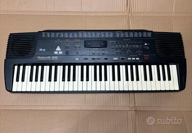 Tastiera Roland e 28