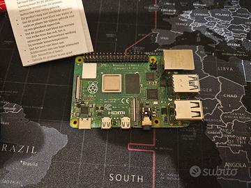 Raspberry Pi 4 Model B 2GB + Case con ventola
