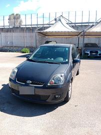 Ford Fiesta 5a serie 1.4 TDCI Titanium 