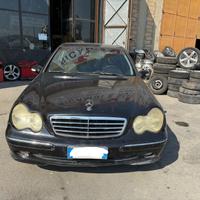 Ricambi Mercedes-Benz C220 CDI 143cv del 2001
