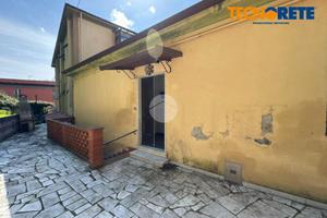 CASA SEMINDIPENDENTE A LA SPEZIA