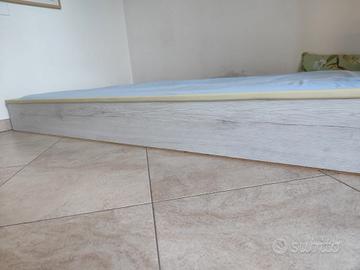 letto montessoriano con rete a doghe