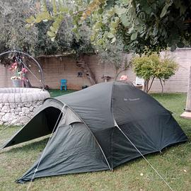 tenda da campeggio, più materassini.