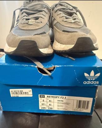 Adidas retropy