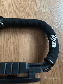 Stabilizzatore videocamera, Grip