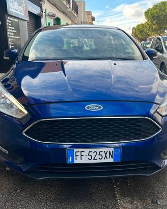 Ford Focus 1.5 TDCi 95 CV Berlina
