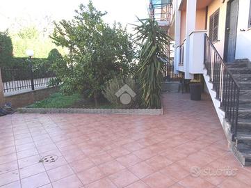 4 LOCALI A CASTROVILLARI