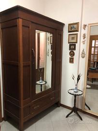 Armadio in massello inizio 1900