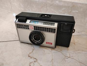 Macchina fotografica Kodak Instamatic 224