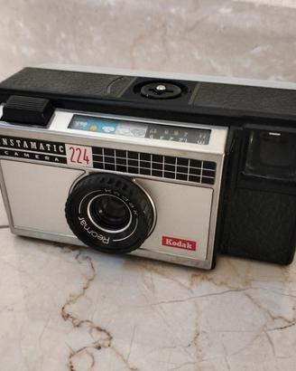 Macchina fotografica Kodak Instamatic 224