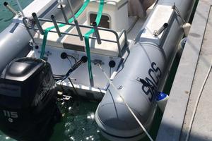 gommone sacs 640 con motore suzuki 150 ore