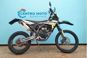 Fantic Motor XEF 125: divertente e potente
