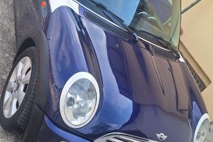 Splendida MINI Cooper R50 - Benzina e GPL